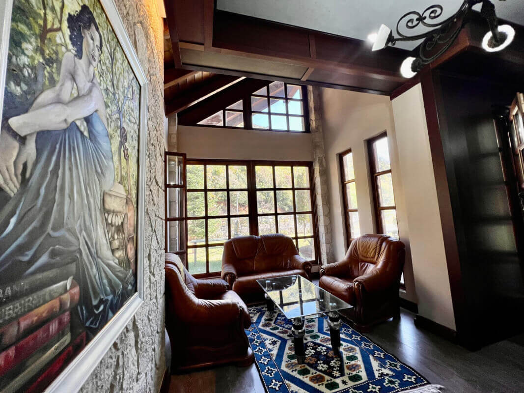 09820a8d-c9df-40fc-a961-d5d195b16474-scaled