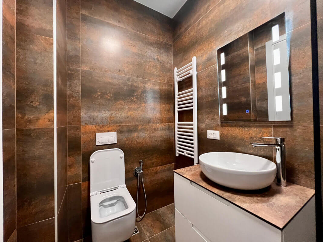 39f1e7d1-249f-404e-8c0c-9d94f0d22a4e-scaled