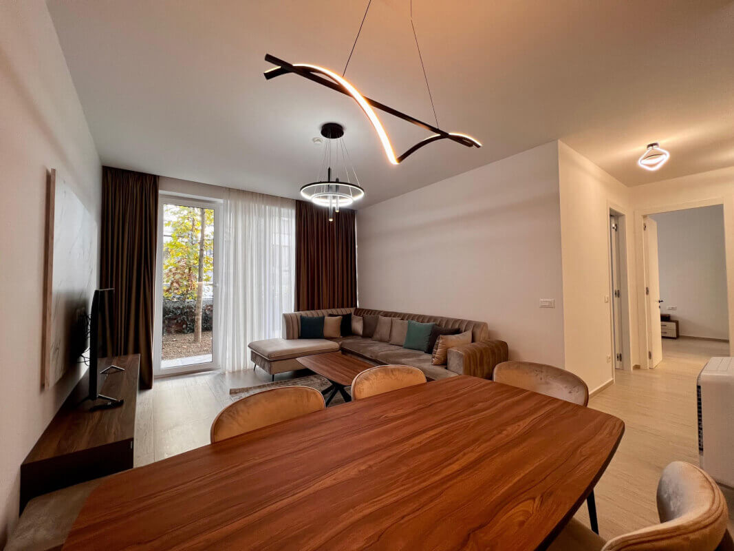 42bbfb99-fd63-424c-8d34-c46ad2d291c6-scaled