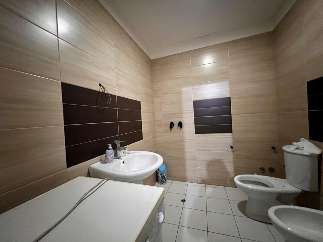 75d4478d-7a0f-4cdc-bc60-29e772de8119-scaled