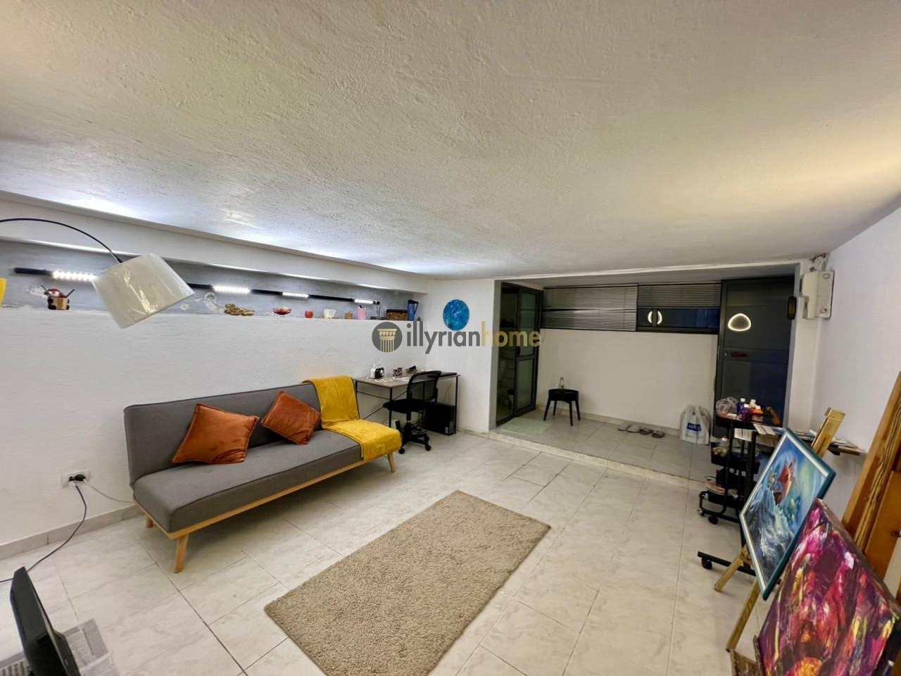 Ambient biznesi, Stadiumi Dinamo (4) Ambient biznesi, Stadiumi Dinamo