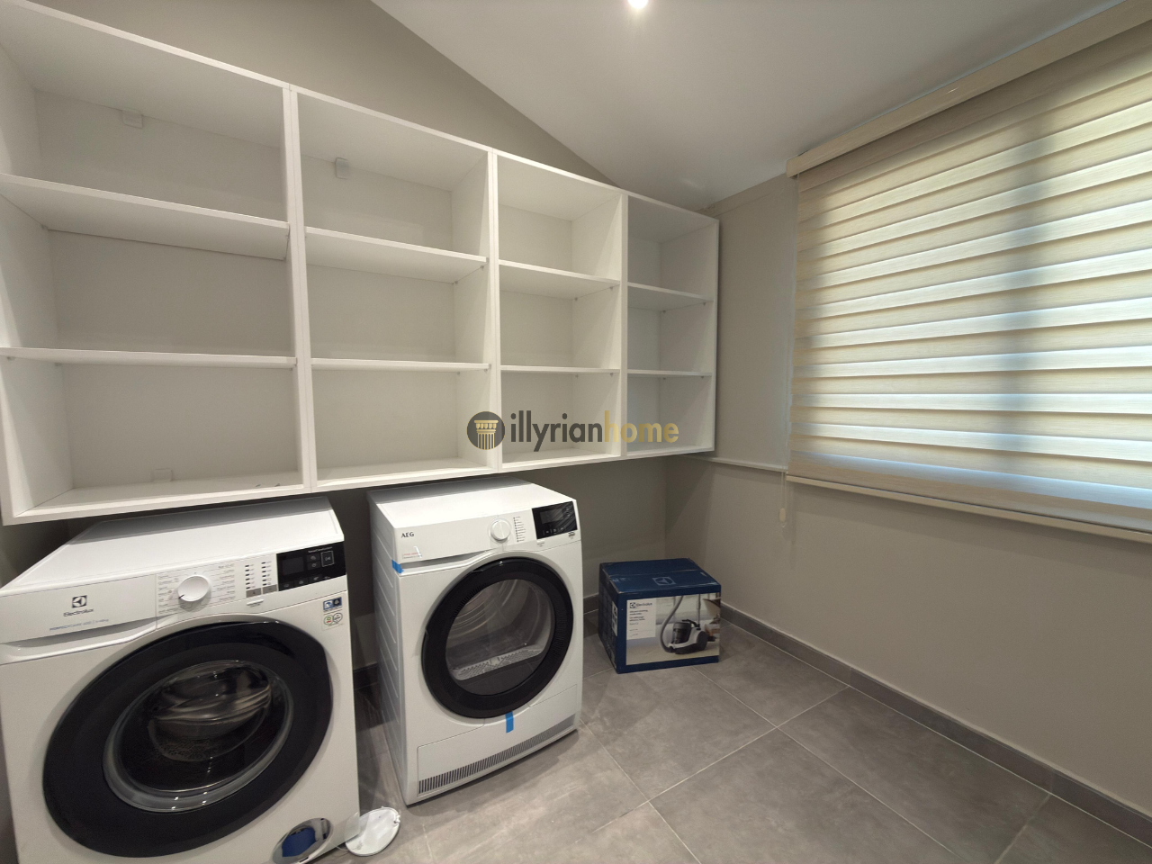 Vile, Liqeni i Thate (16)