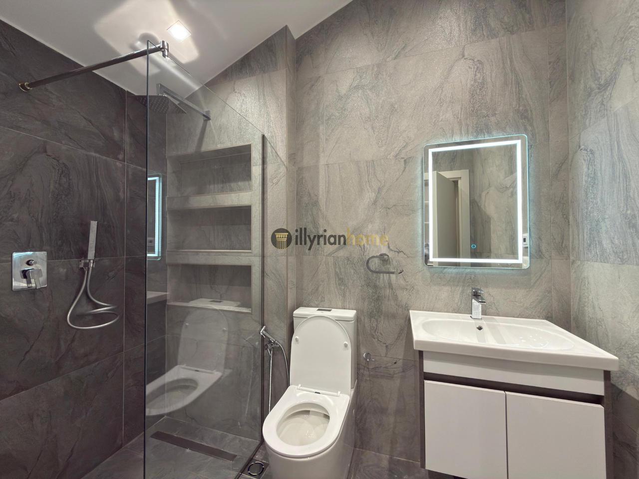 Vile, Liqeni i Thate (23)