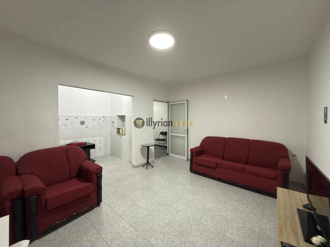 Apt 1+1, Kongresi Lushnjes (7) Apt 1+1, Kongresi Lushnjes