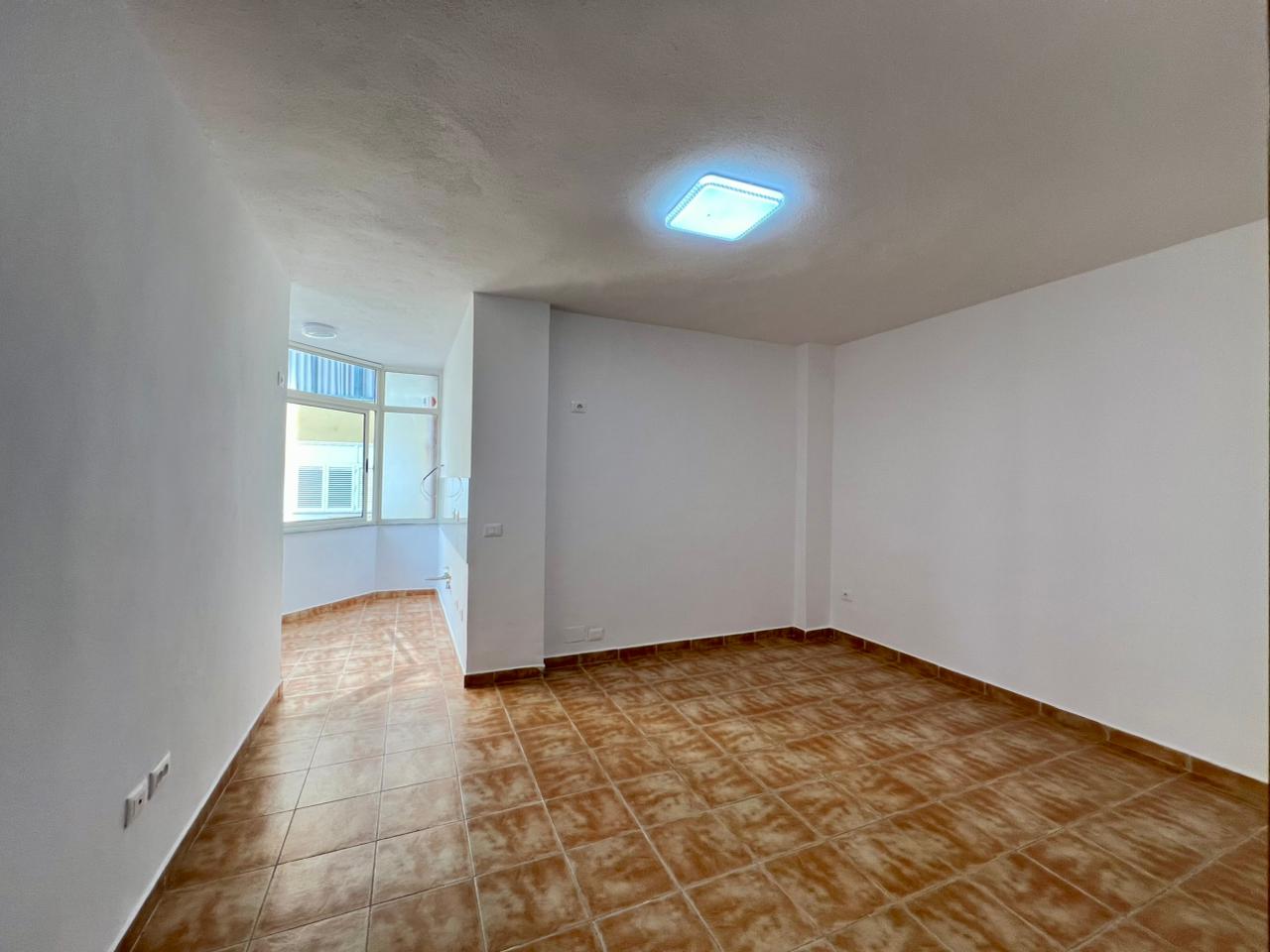 a355942b-068c-44d5-b960-426a52a0b226