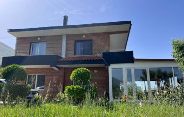 9c90f676-6fbc-412b-8ba0-5fef899c1283-1