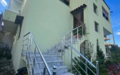 2-Story Villa, Ali Demi